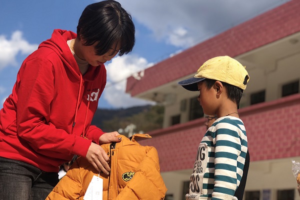 昆明.jpg 昆明.jpg